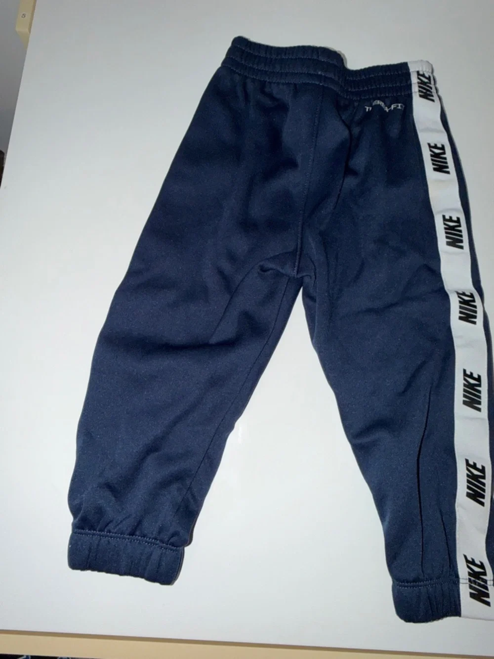 Nike Navy & White Kids Therma-FIT Hoodie and Track Pants - Picture 4 of 5